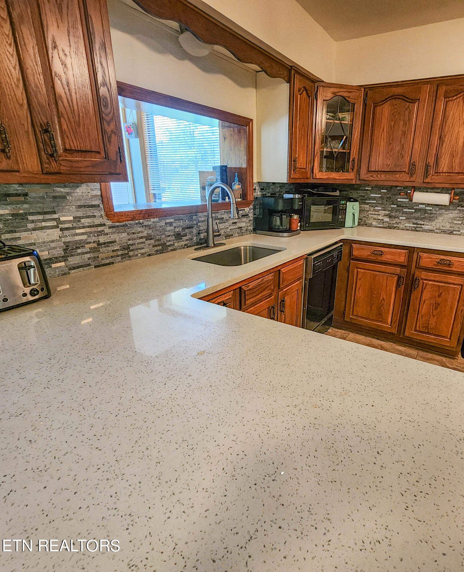 128 Tater Valley Road Luttrell, TN 37779 - Photo 12 of 53 tater valley kitch cab