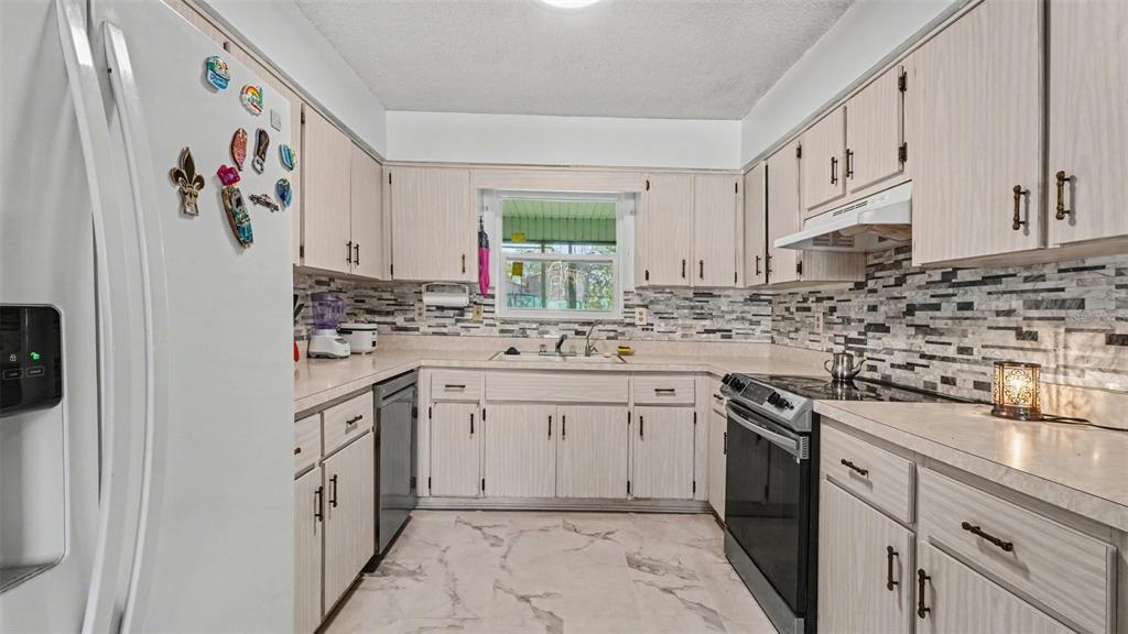 58 Silver Lane Ocala, FL 34472 - Photo 8 of 17