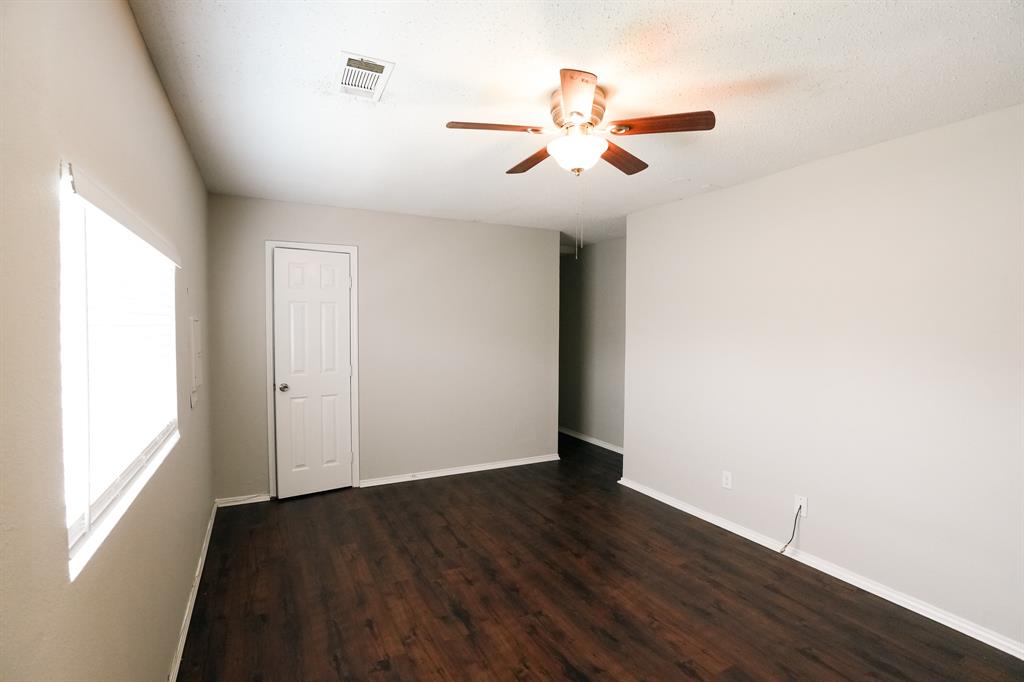 6310 Jessica Way Rowlett, TX 75088 - Photo 13 of 32