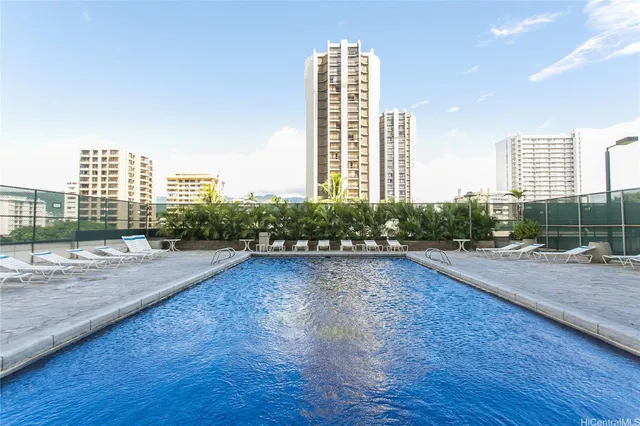 $2,895 | 229 Paoakalani Avenue, Unit 2102, Honolulu, HI 96815