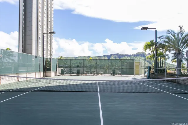 $2,895 | 229 Paoakalani Avenue, Unit 2102, Honolulu, HI 96815