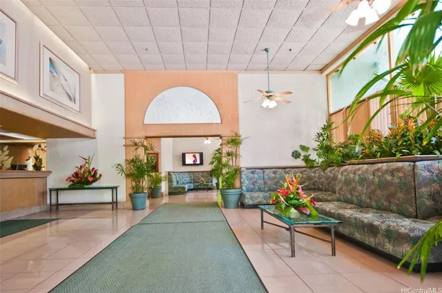 $2,895 | 229 Paoakalani Avenue, Unit 2102, Honolulu, HI 96815