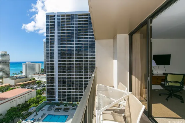 $2,895 | 229 Paoakalani Avenue, Unit 2102, Honolulu, HI 96815
