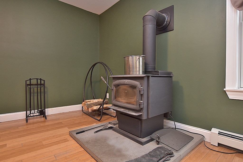 17 Walker Road Foster, RI 02825 - Photo 3 of 15 Gallery Image 3