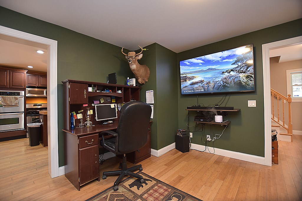 17 Walker Road Foster, RI 02825 - Photo 4 of 15 Gallery Image 4