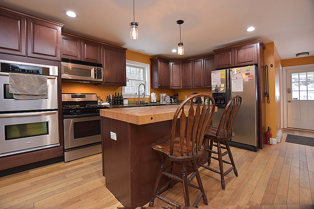 17 Walker Road Foster, RI 02825 - Photo 5 of 15 Gallery Image 5