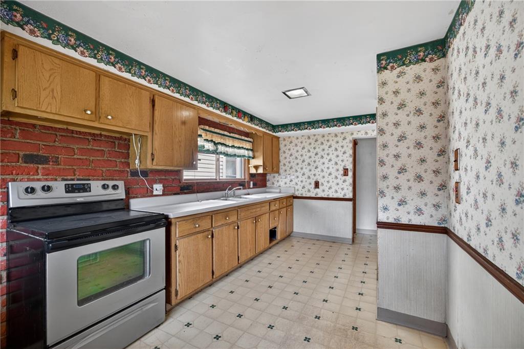 3532 3rd Beaver Falls Koppel, PA 16136 - Photo 12 of 29