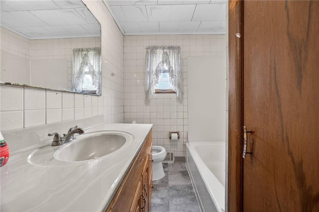 3532 3rd Beaver Falls Koppel, PA 16136 - Photo 18 of 29