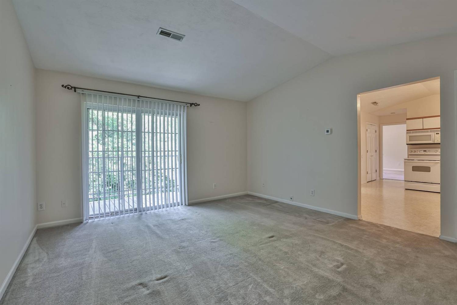 820 Compton Road, Unit 7 Cincinnati, OH 45231 - Photo 4 of 24