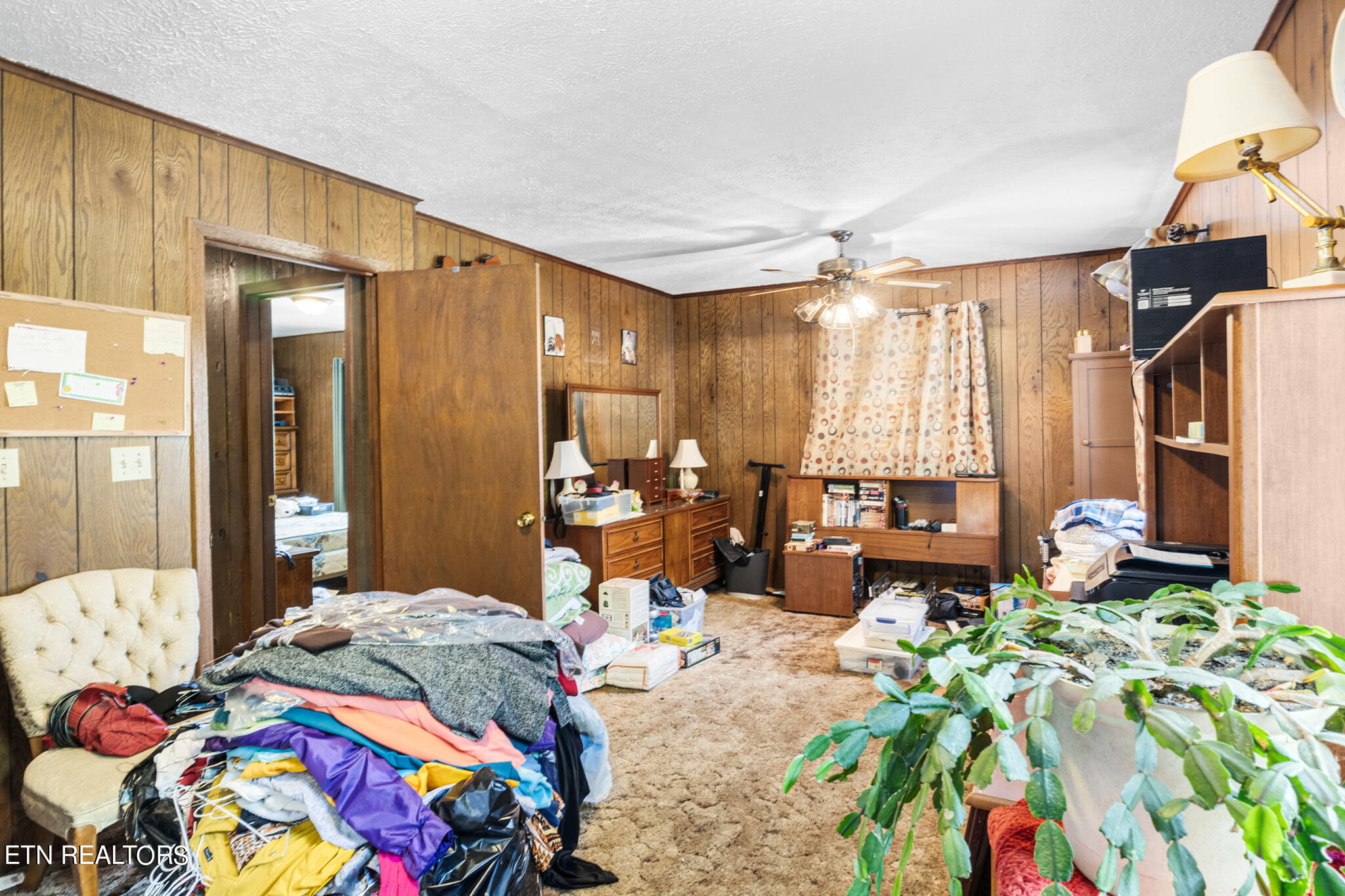 1027 Blockhouse Valley Road Clinton, TN 37716 - Photo 16 of 32 bedroom 2