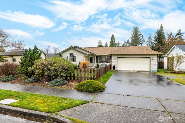 $720,000 | 2808 West 2nd Street, Anacortes, WA 98221