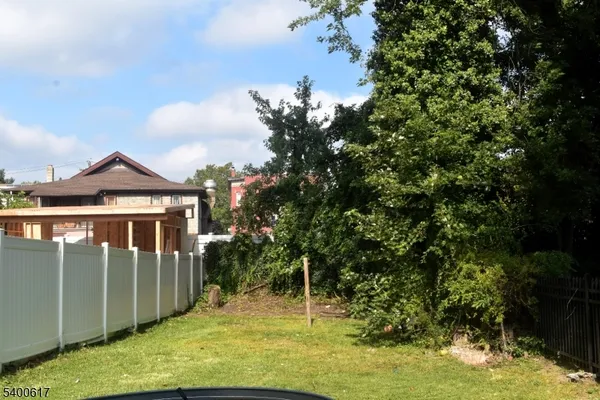 $2,000 | 129 Central Place, Unit 2, Orange, NJ 07050