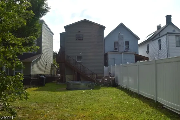 $2,000 | 129 Central Place, Unit 2, Orange, NJ 07050