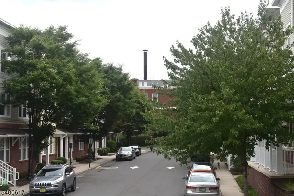 $2,000 | 129 Central Place, Unit 2, Orange, NJ 07050