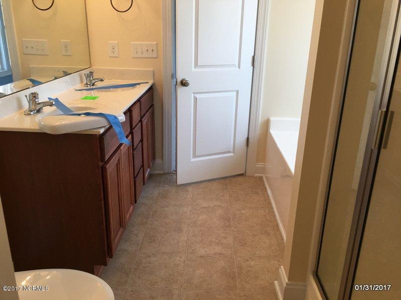 303 Little Rabbit Way Jacksonville, NC 28540 - Photo 14 of 27 IMG_5293