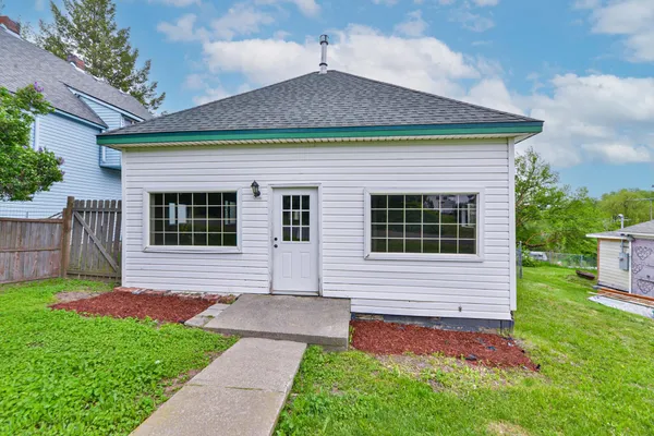 $164,900 | 512 Lebo Street, Tekoa, WA 99033