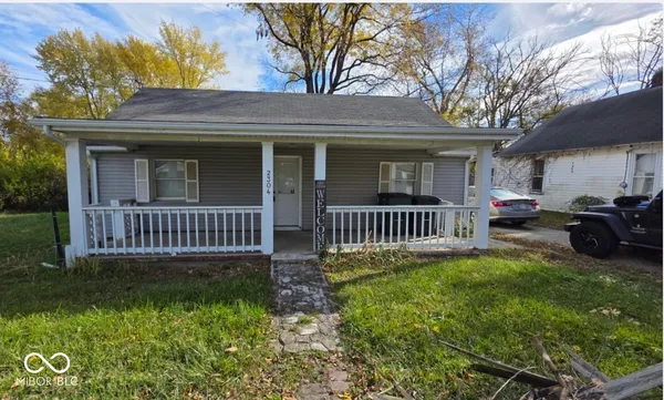 $100,000 | 2304 South Meeker Avenue, Muncie, IN 47302