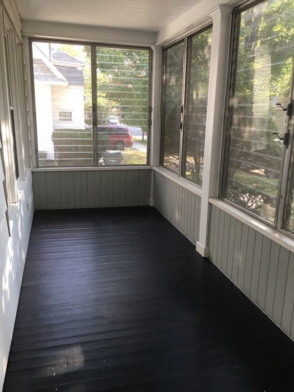 33 Chilson Street Springfield, MA 01118 - Photo 3 of 23