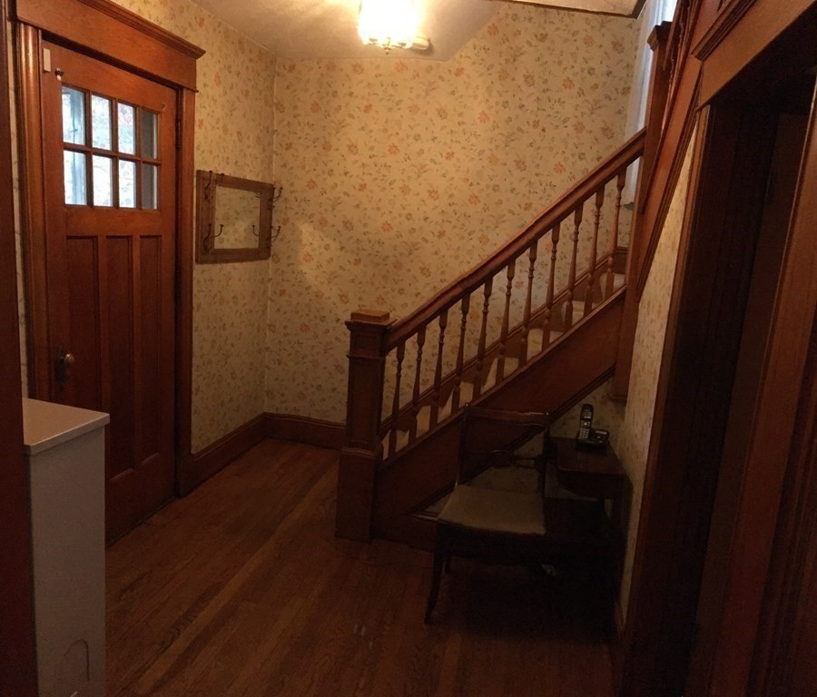 33 Chilson Street Springfield, MA 01118 - Photo 6 of 23