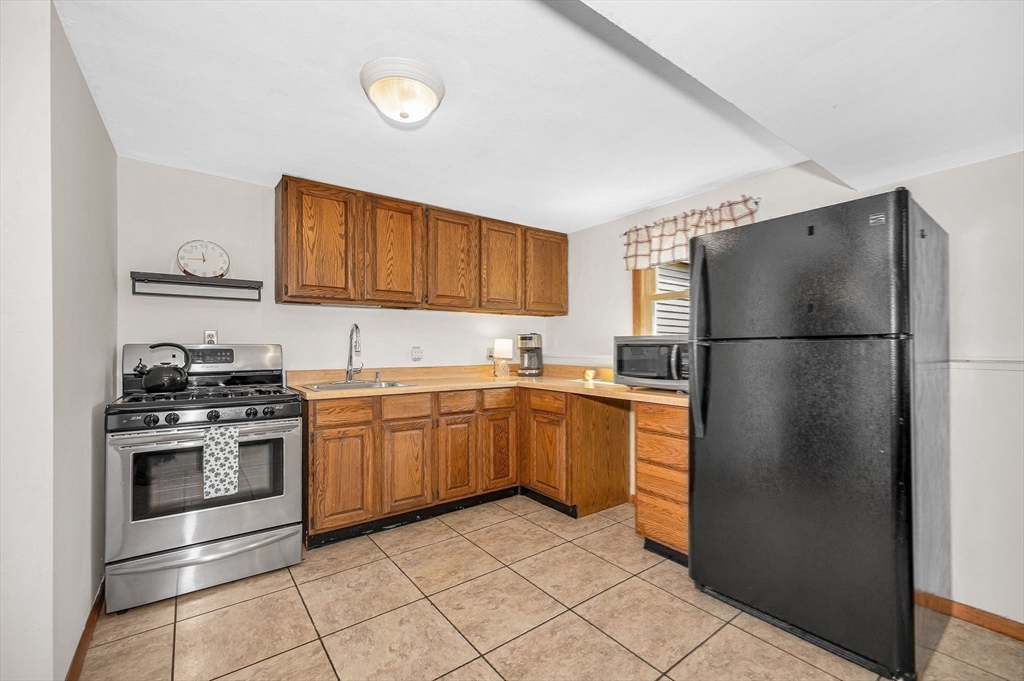 29 Donald Road Billerica, MA 01821 - Photo 27 of 37