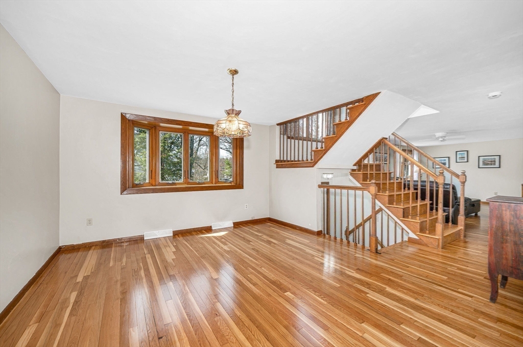 29 Donald Road Billerica, MA 01821 - Photo 5 of 37