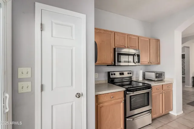 $1,950 | 13436 West Peck Drive, Litchfield Park, AZ 85340