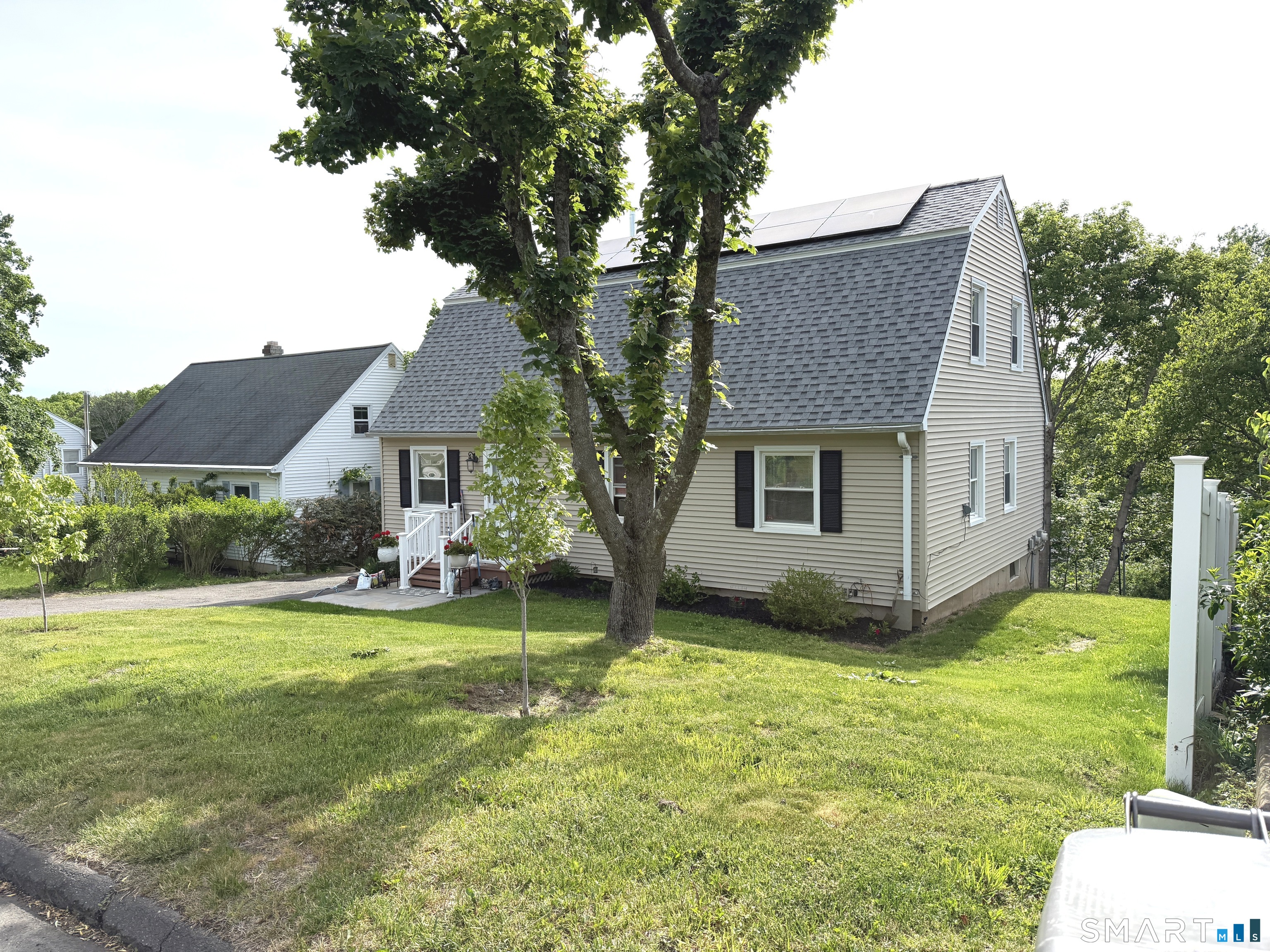 99 Warm Earth Road Naugatuck, CT 06770 - Photo 5 of 24