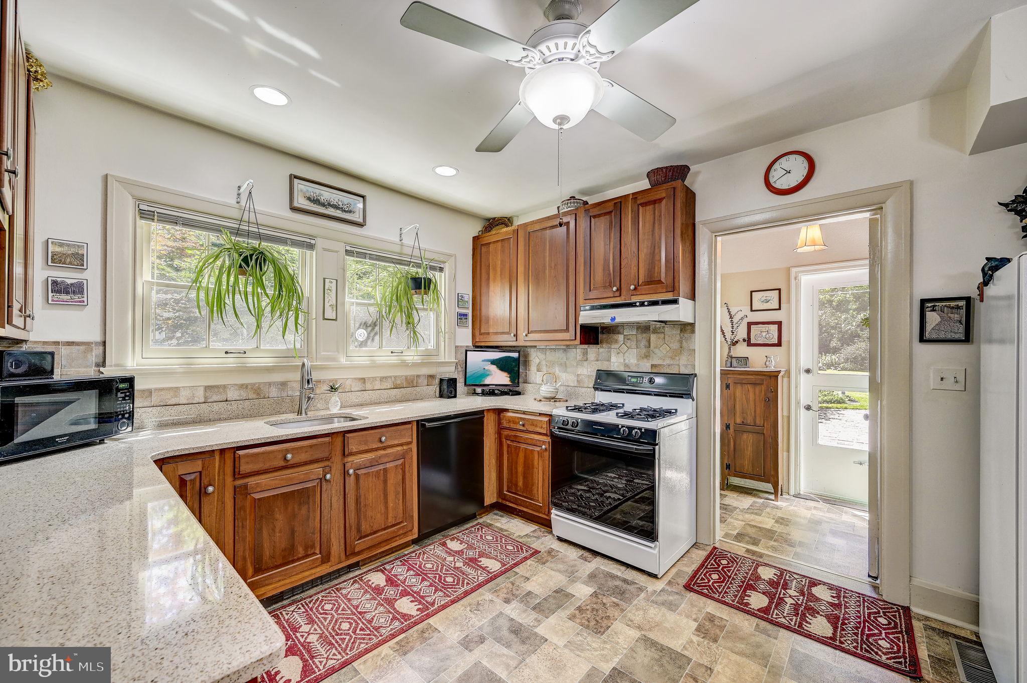 311 Suffolk Road Baltimore, MD 21218 - Photo 14 of 69 Gallery Image 14