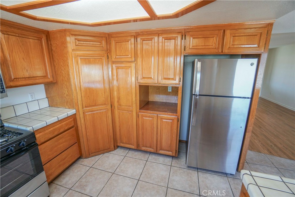 17010 Ranchero Road Hesperia, CA 92345 - Photo 15 of 38 Gallery Image 15