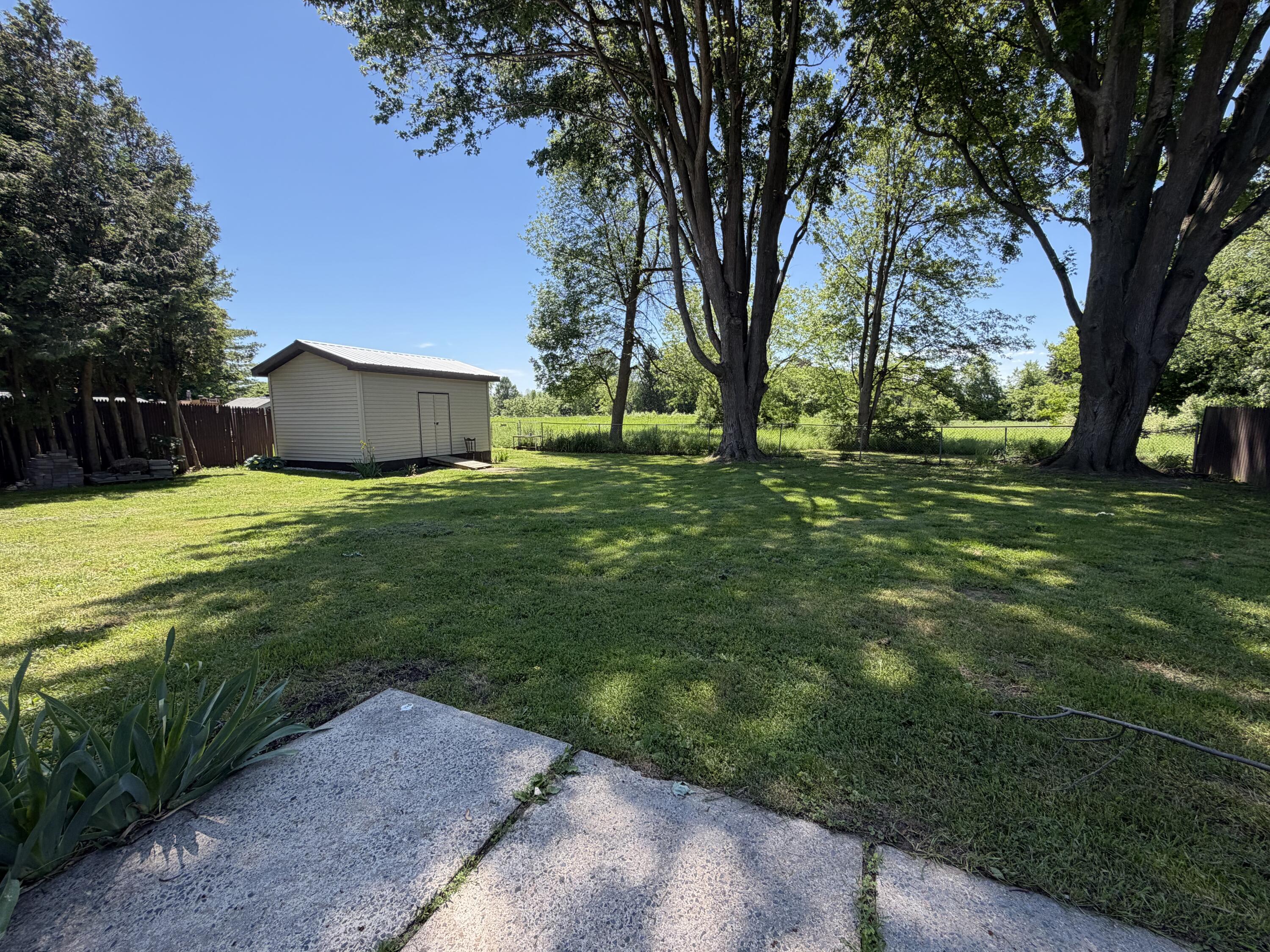 7 Genesee Lane Plattsburgh, NY 12901 - Photo 32 of 41