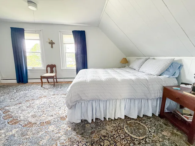 $379,000 | 50 East Boston Road, Vinalhaven, ME 04863