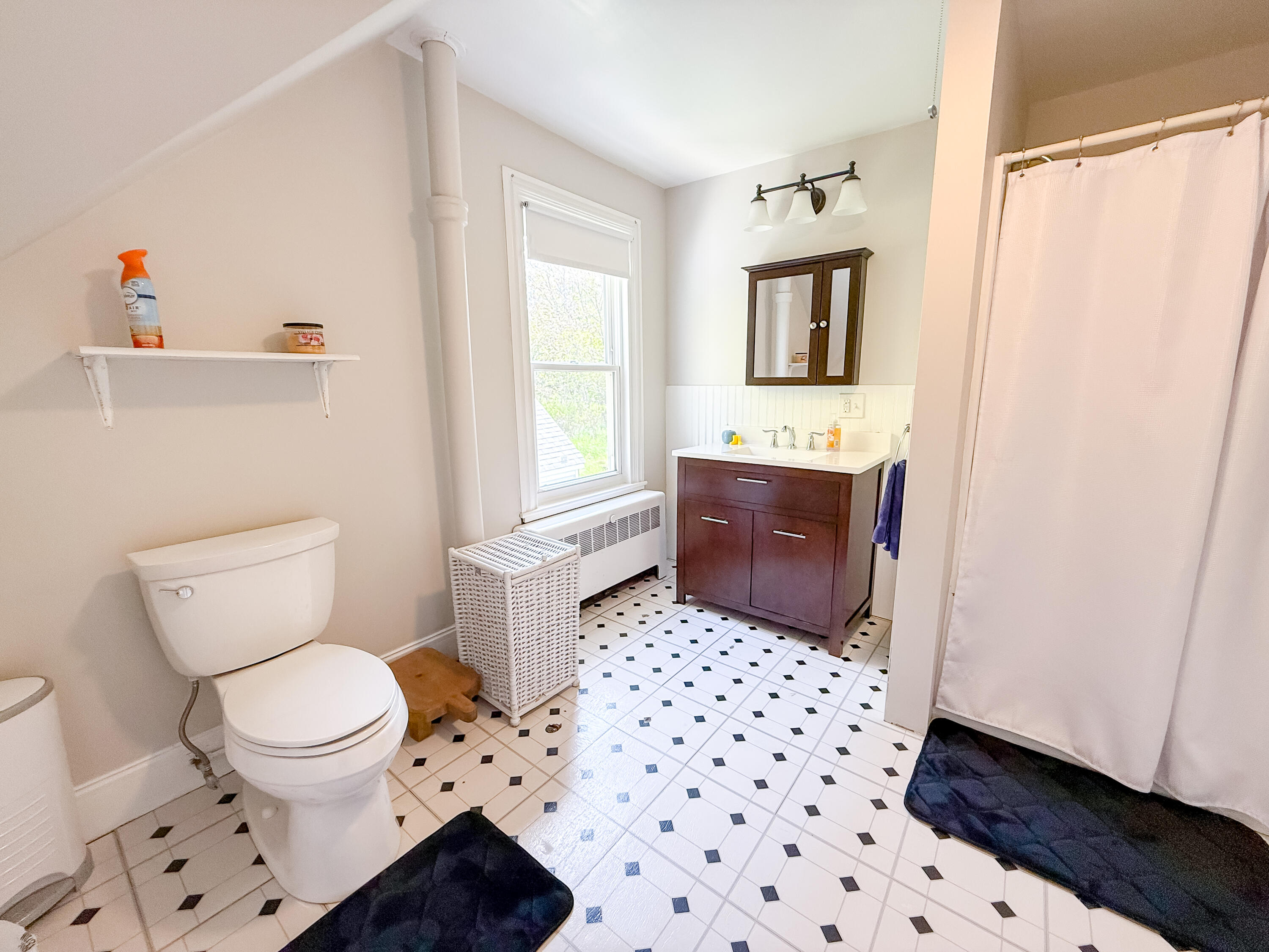 50 East Boston Road Vinalhaven, ME 04863 - Photo 25 of 31 Second Level Full Bath