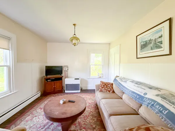 $365,000 | 50 East Boston Road, Vinalhaven, ME 04863
