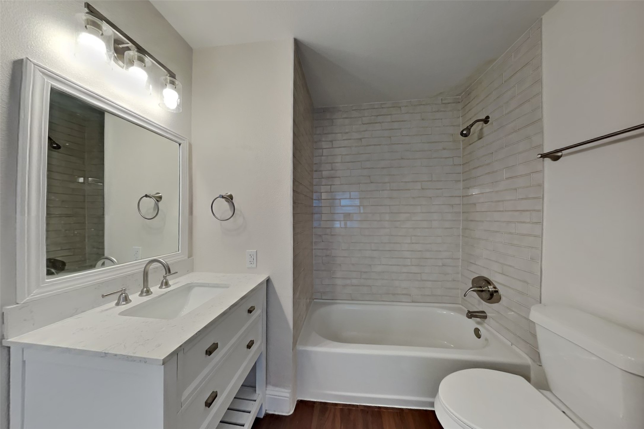 9103 Wallingham Court Spring, TX 77379 - Photo 9 of 18 Gallery Image 9