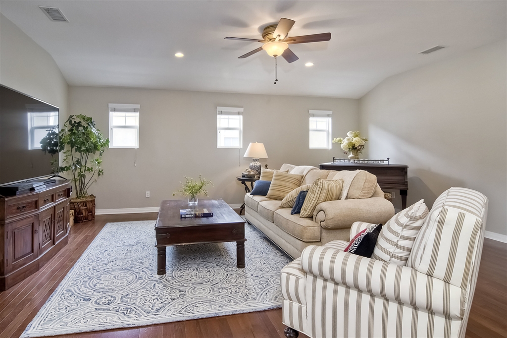 6986 Waters End Drive Carlsbad, CA 92011 - Photo 13 of 25