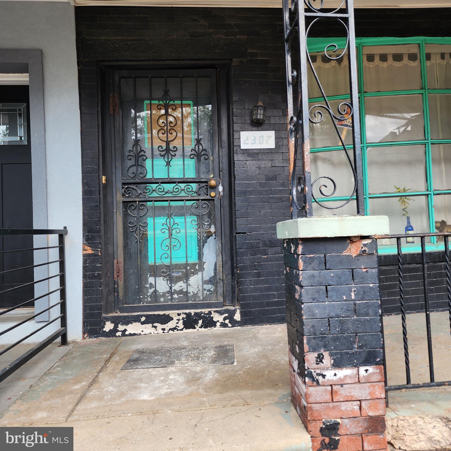 2307 Tasker Street Philadelphia, PA 19145 - Photo 2 of 6 Gallery Image 2