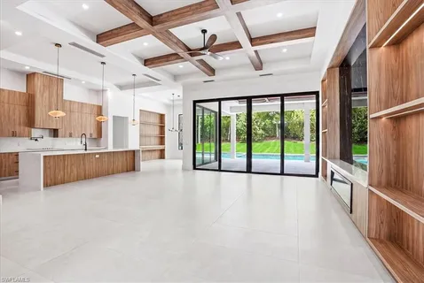 $2,275,000 | 14318 Charthouse Circle, Naples, FL 34114