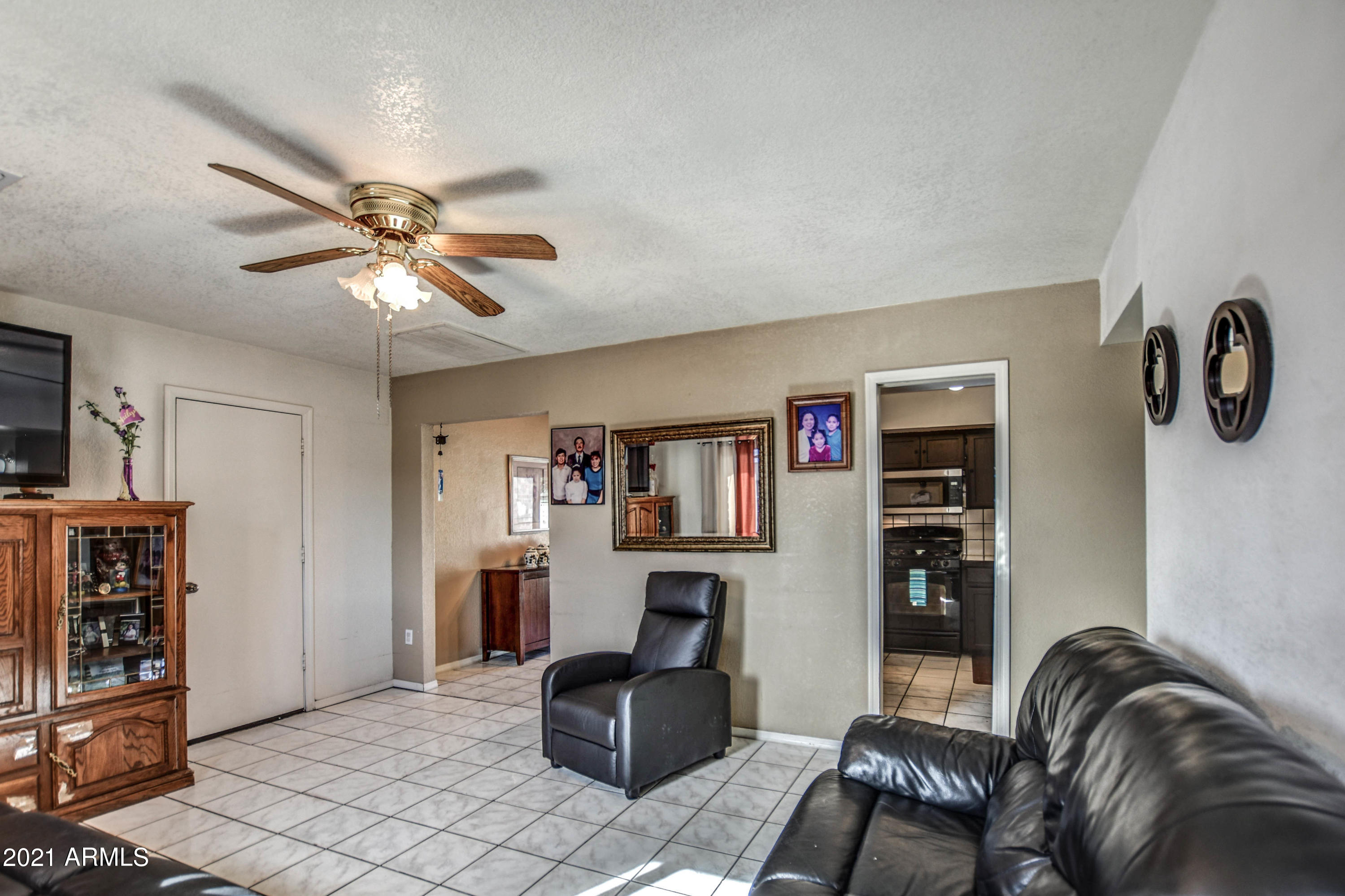 4228 West Alta Vista Road Phoenix, AZ 85041 - Photo 4 of 24 ENTRY 2