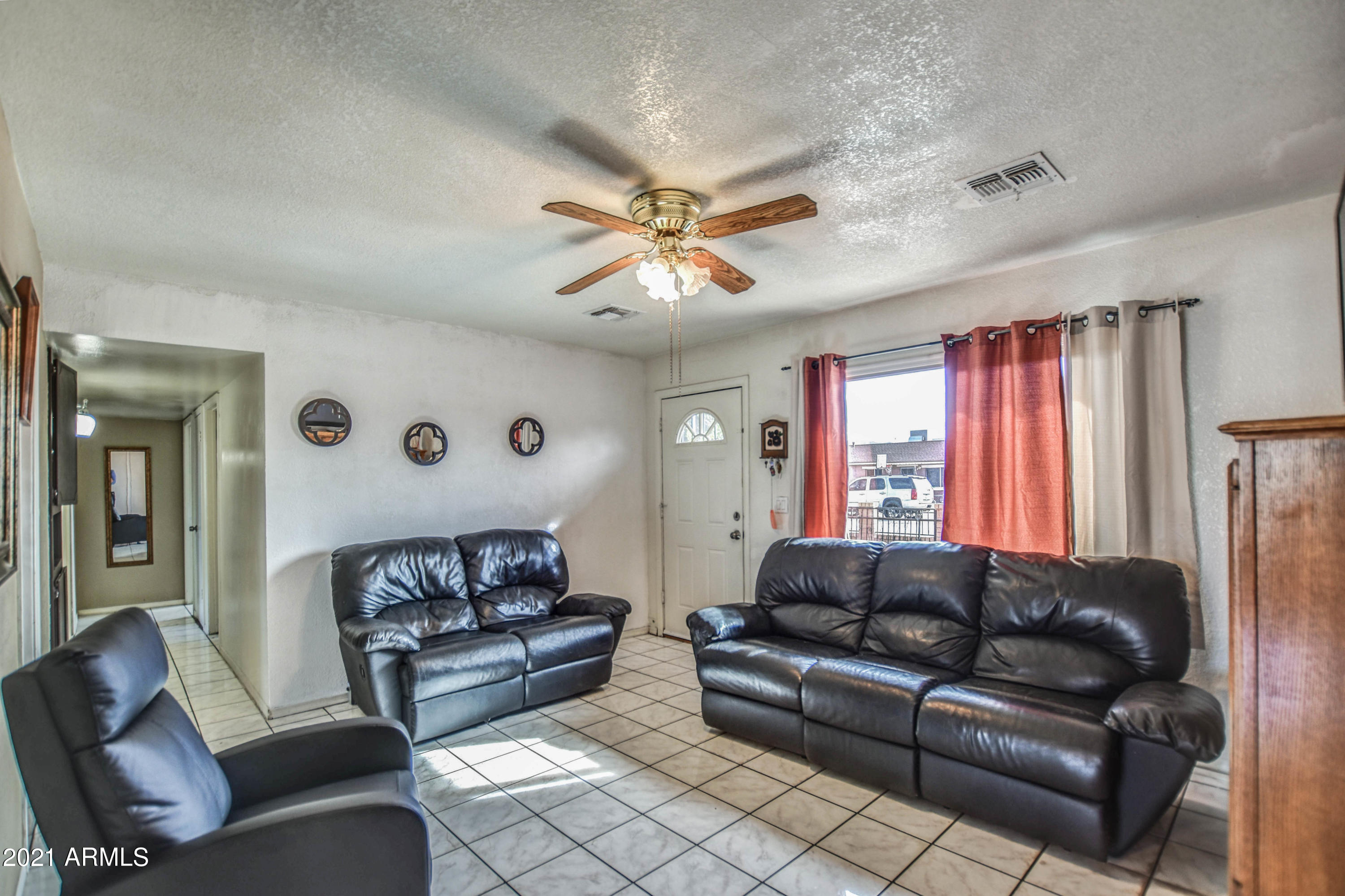4228 West Alta Vista Road Phoenix, AZ 85041 - Photo 5 of 24 LIVING 1