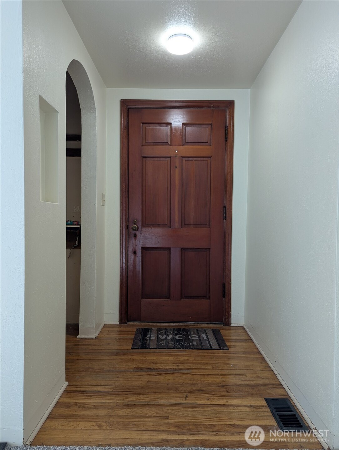 1611 4th Street Marysville, WA 98270 - Photo 4 of 8 a view of an entryway door