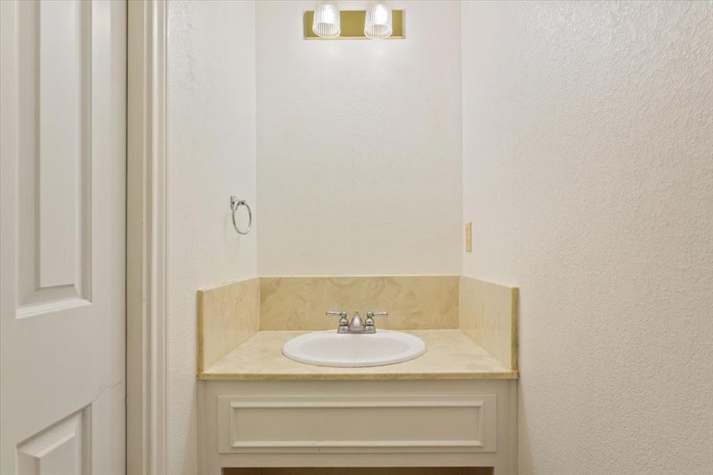 3400 Timbermill Road Waco, TX 76710 - Photo 30 of 37 Half Bath