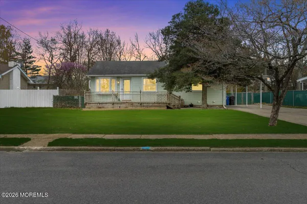 $474,900 | 17 Chestnut Hill Drive, Toms River, NJ 08755