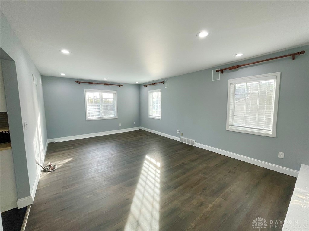 4060 Lotz Road Kettering, OH 45429 - Photo 10 of 78 Gallery Image 10
