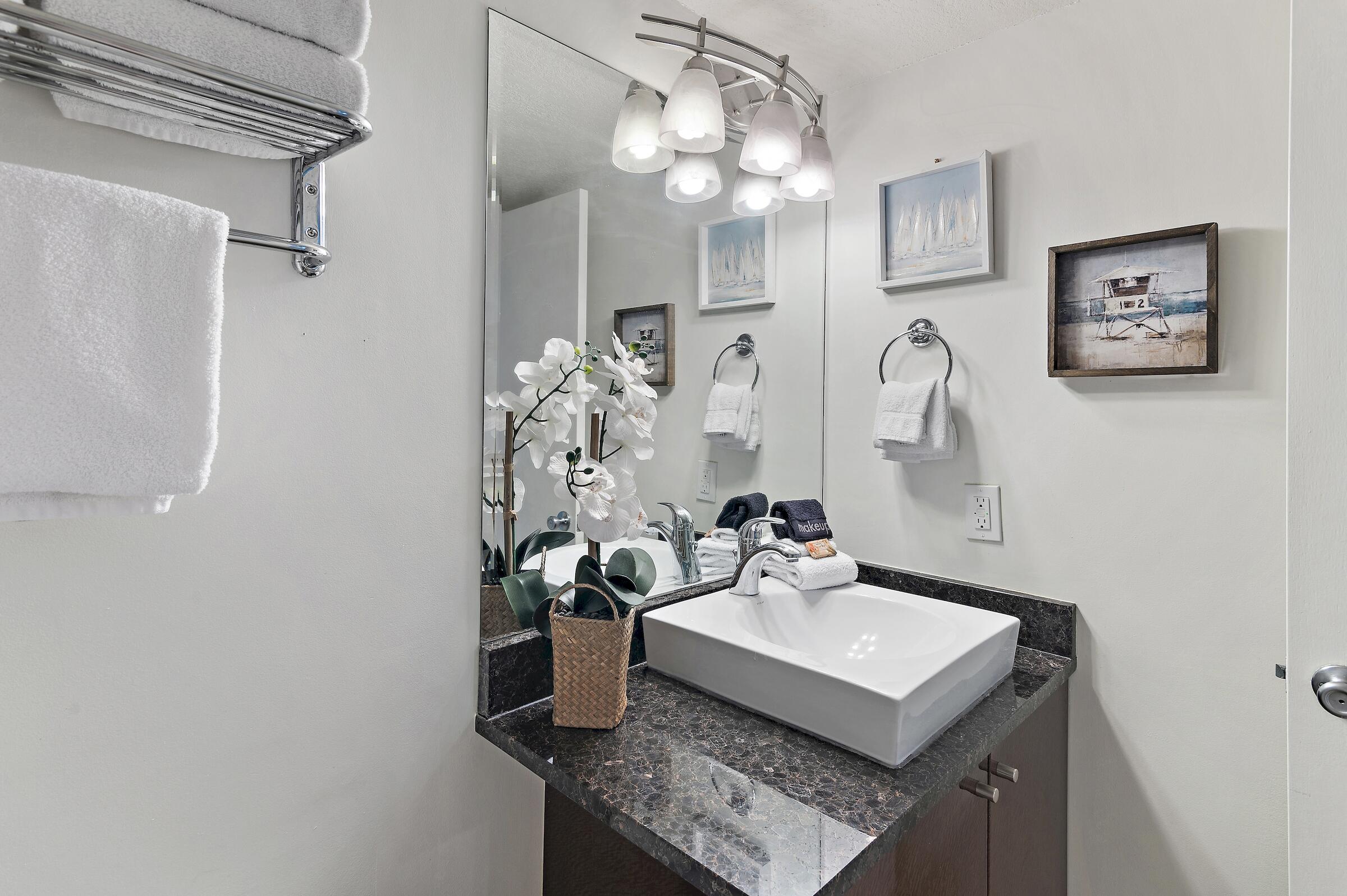30 Moreno Point Road, Unit 203C Destin, FL 32541 - Photo 25 of 42 Guest Bathroom