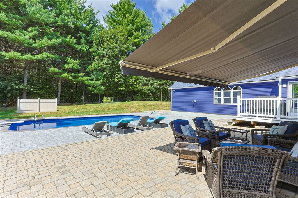 19 King Philip Path Mendon, MA 01756 - Photo 39 of 42