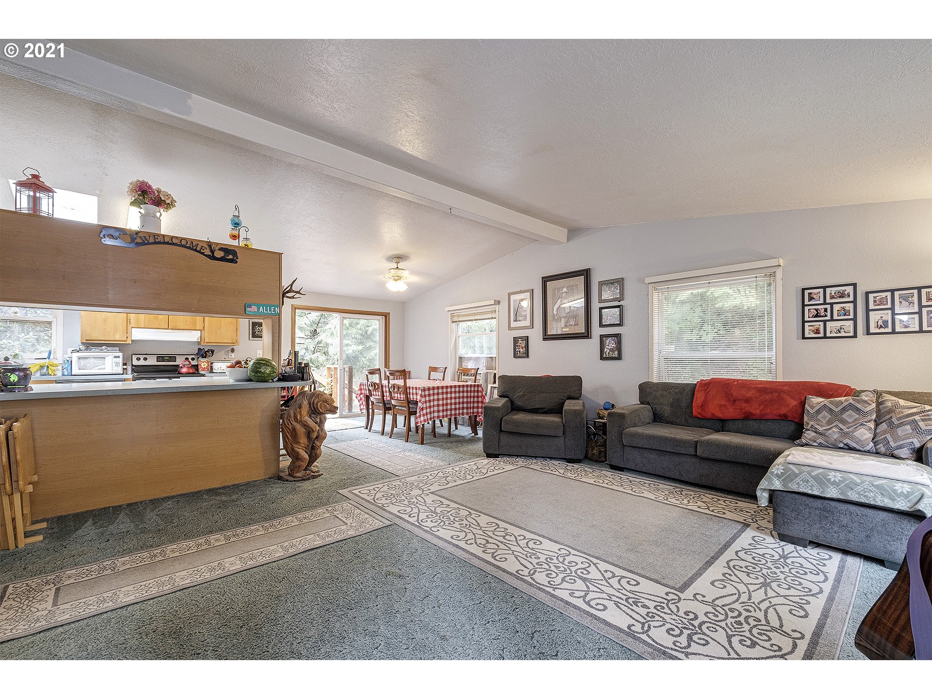 49213 Southwest Patton Valley Road Gaston, OR 97119 - Photo 6 of 32 a living room with furniture and a window