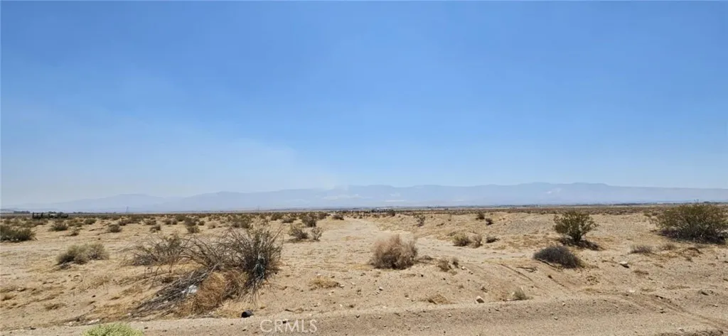 800 Granite Road Lucerne Valley, CA 92356 - Photo 3 of 4