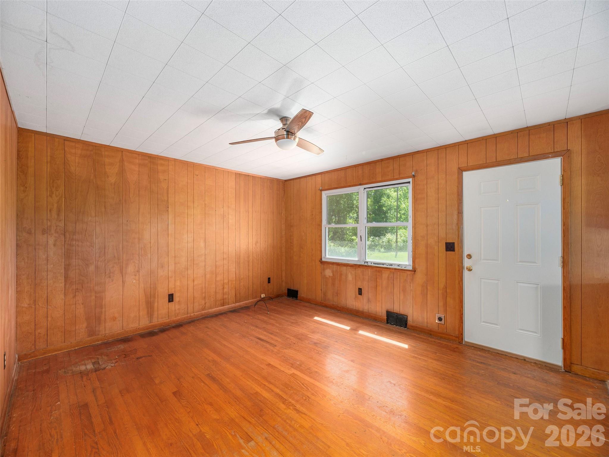 193 Old Howell Mill Road Waynesville, NC 28786 - Photo 3 of 23