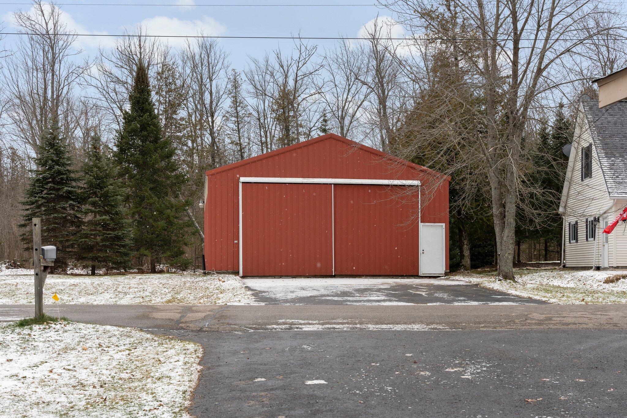 11340 Kings Point Road Alanson, MI 49706 - Photo 47 of 72 Gallery Image 47