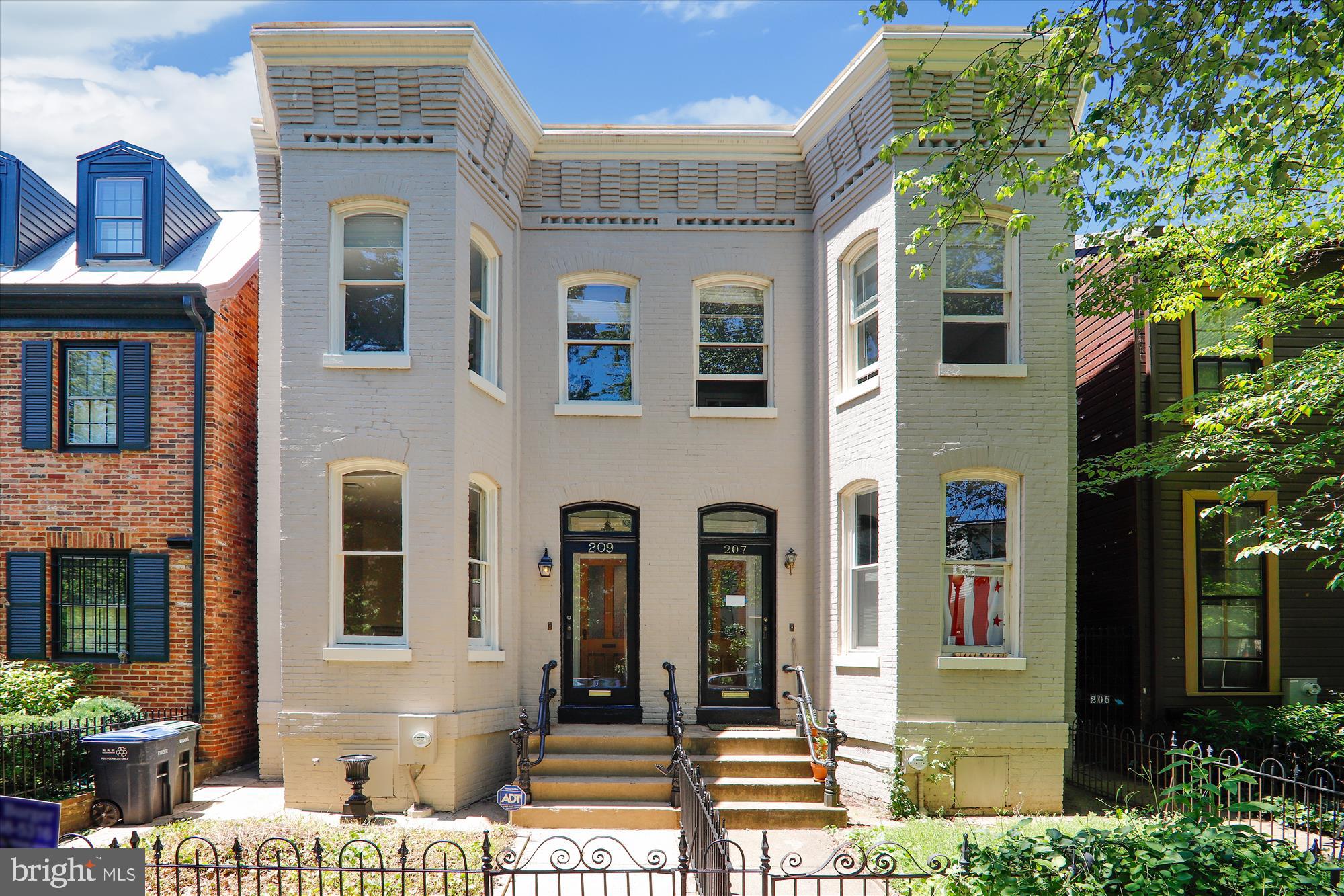 209 9th Street Southeast Washington, DC 20003 - Photo 1 of 26 Gallery Image 1